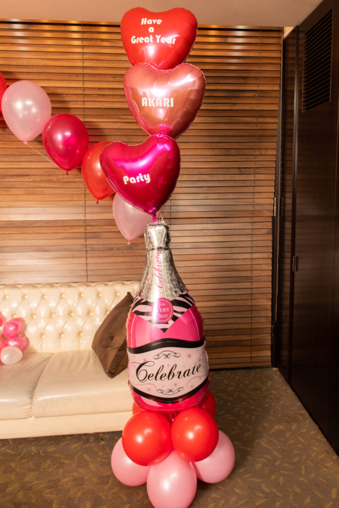 イベント会場での発表会のフレアバーテンディング装飾 #055