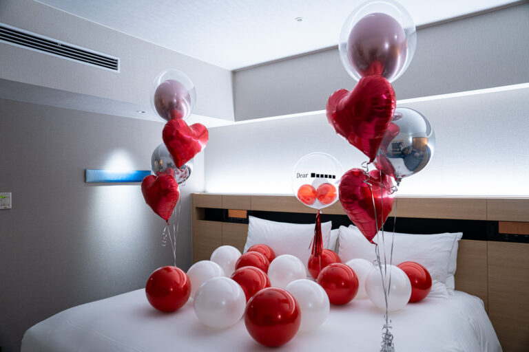 Hilton Tokyo Bay紅白氣球裝飾求婚驚喜企劃