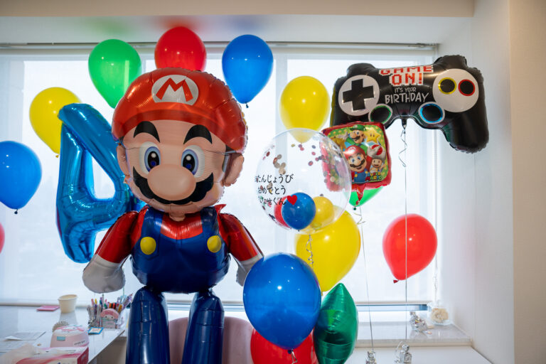スーパーマリオテーマ4歳誕生日バルーン装飾