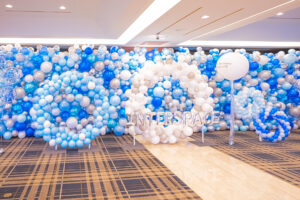 20周年お祝いパーティーフォトスポット装飾