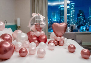 リボン付きクリアバルーン＋ハートバルーンデコレーション