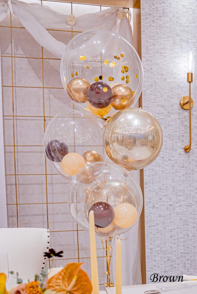 ウェディングの高砂バルーン装飾