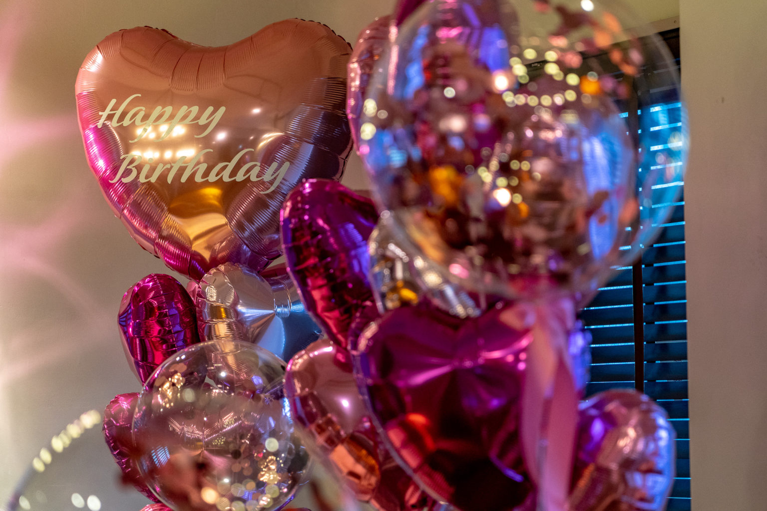 バースデーホームパーティー装飾