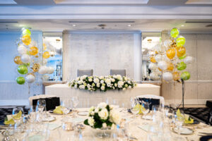 結婚式の高砂装飾