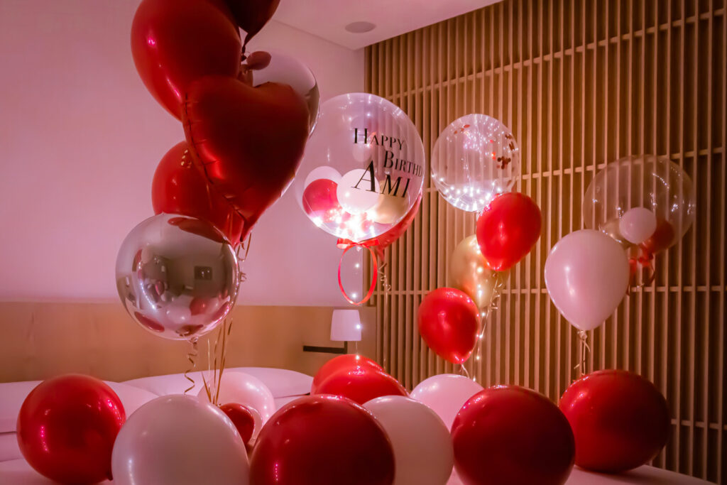 彼女へホテルサプライズ装飾