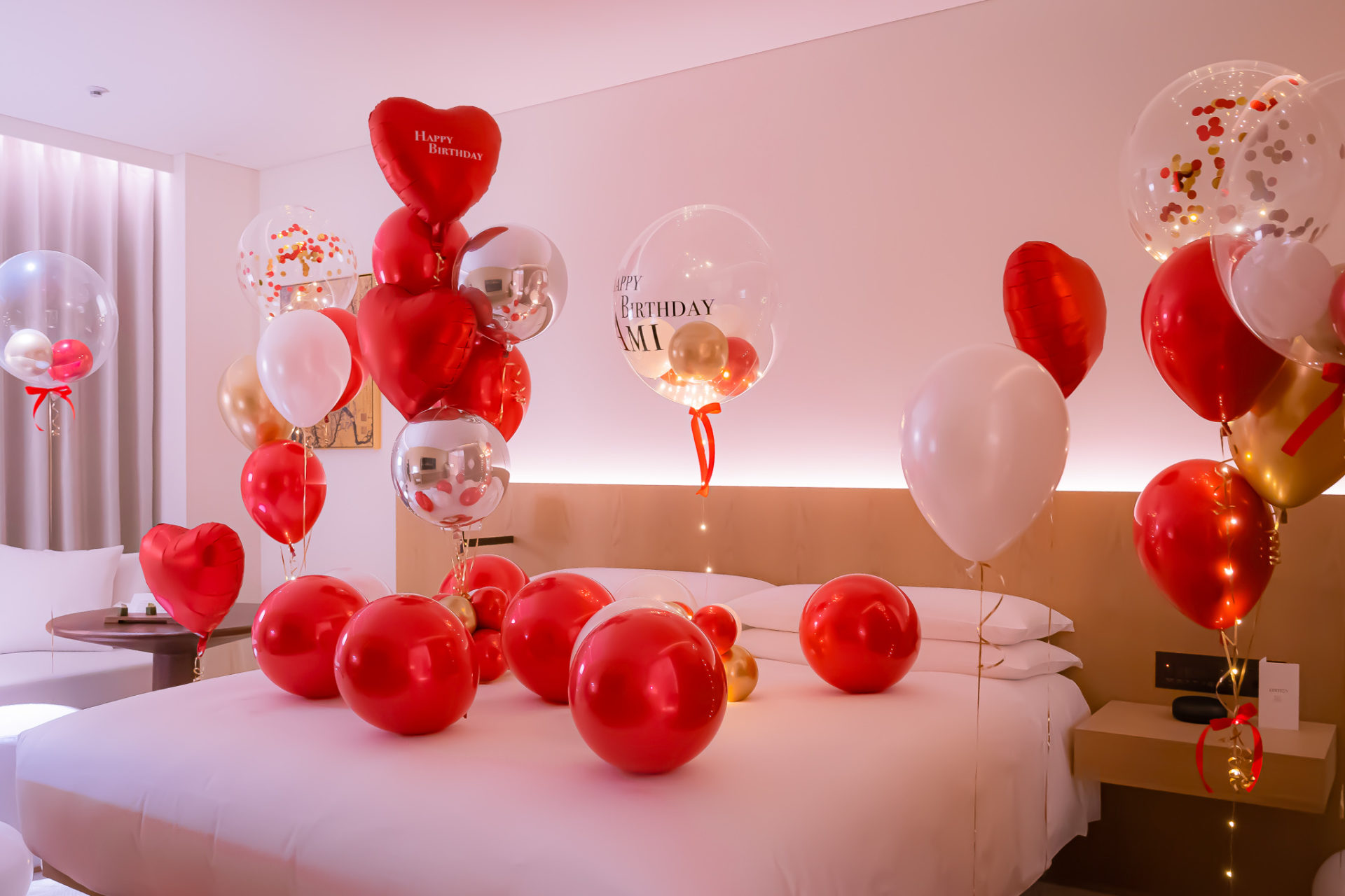 彼女へホテルサプライズ装飾