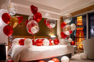 ホテルサプライズ バースデーレッドハート