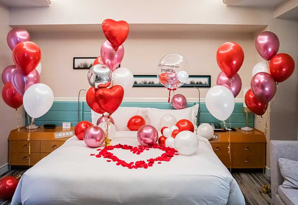 ホテルで彼女にプロポーズ装飾