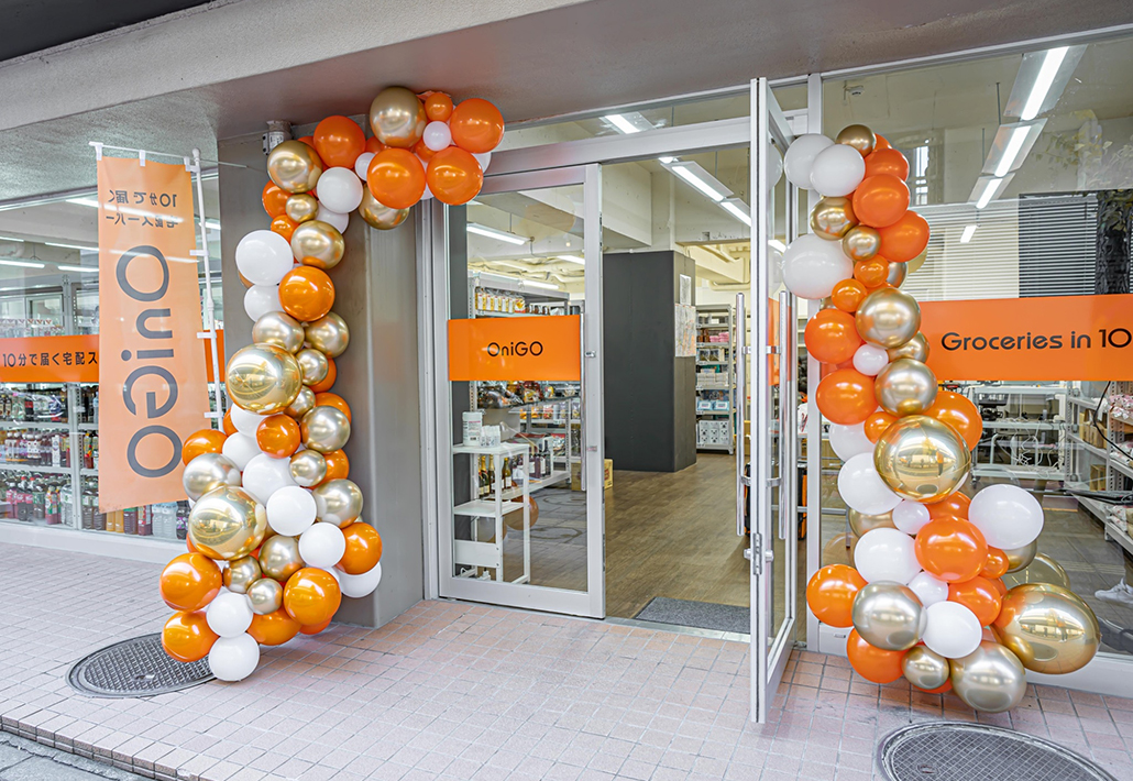 店舗のオープン記念入り口装飾