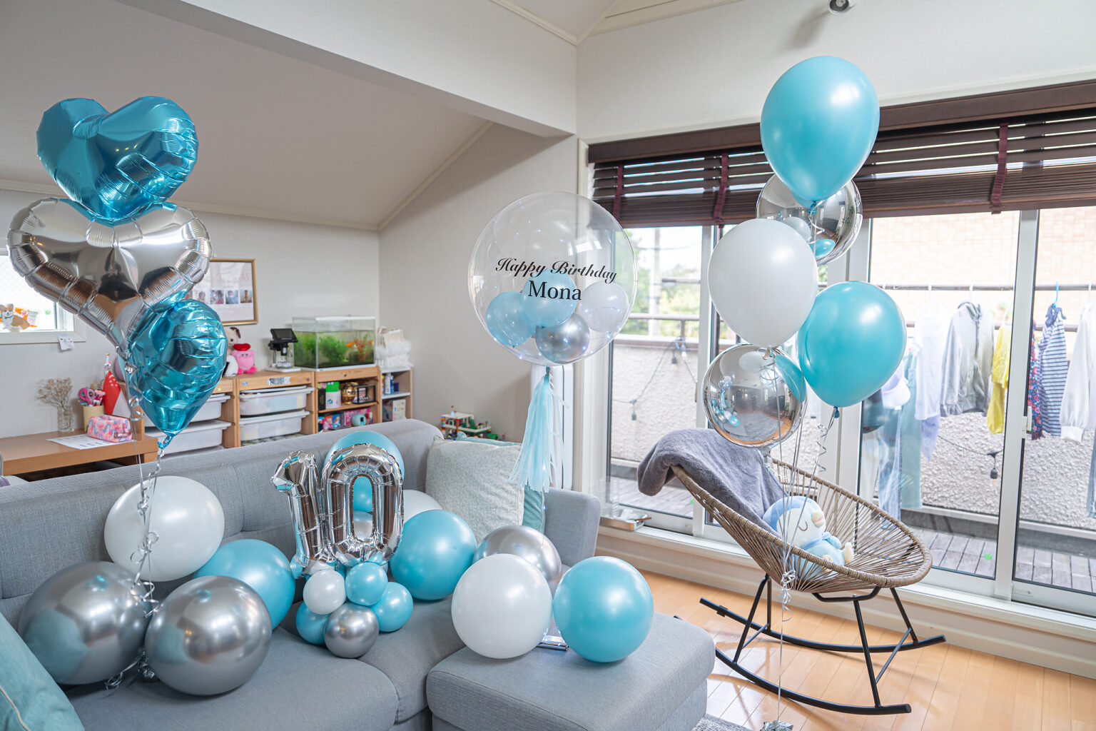 東京家中Tiffany Blue與銀色10歲生日氣球裝飾