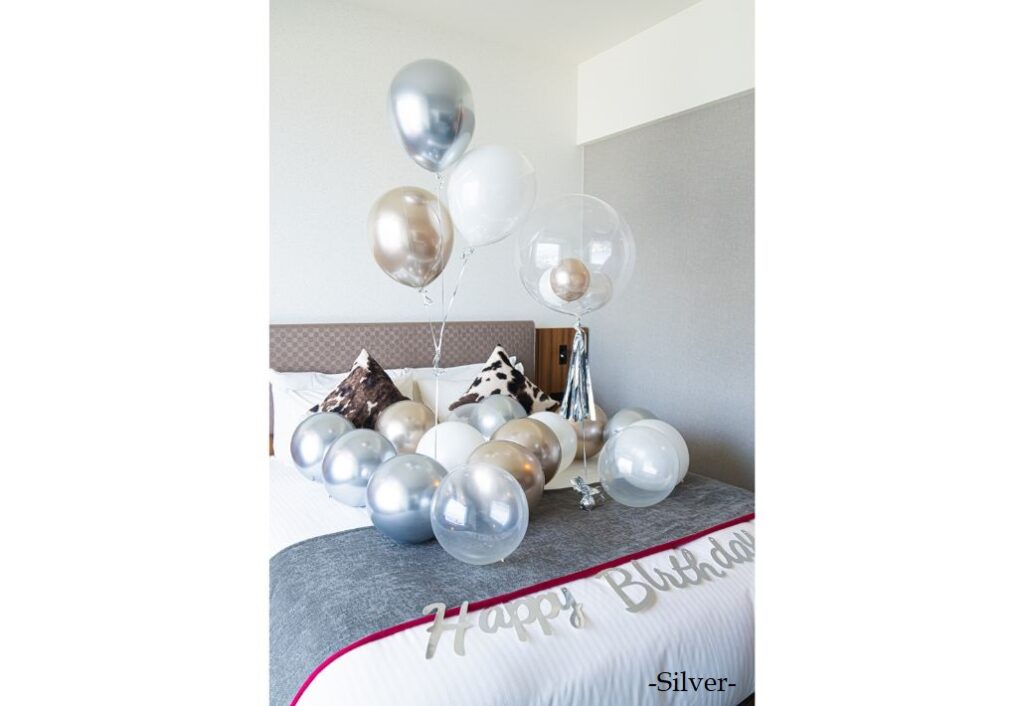 カップルの誕生日お祝いサプライズバルーン装飾