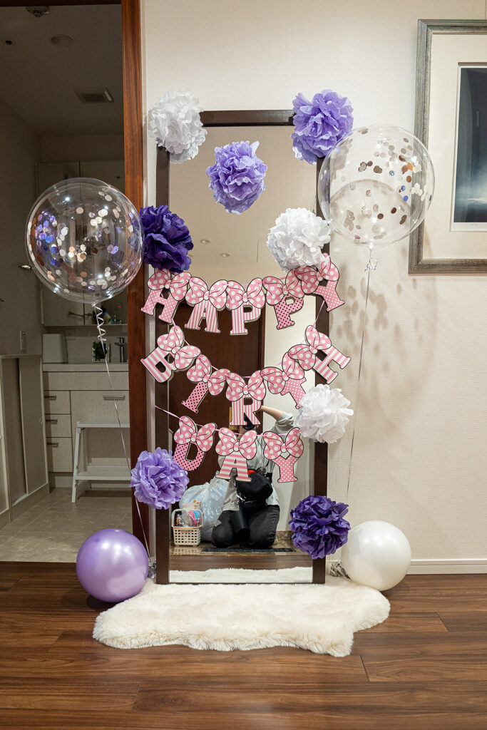 東京の自宅でラベンダーとピンクで彩る4歳の誕生日バルーン飾り付け