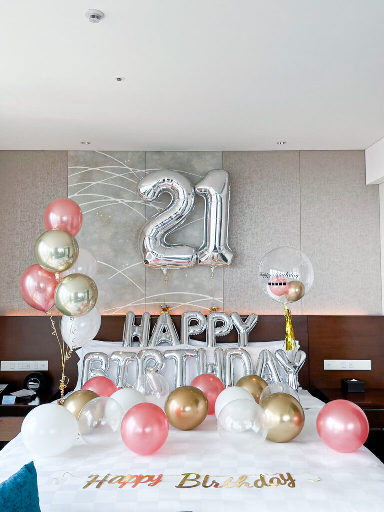大阪マリオット都ホテル的21岁生日惊喜装饰