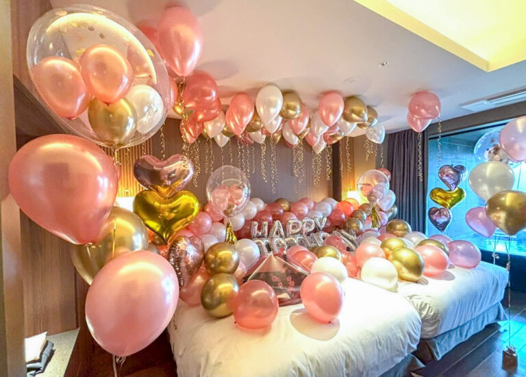 Birthday surprise decoration at ふふ箱根, luxury pink & gold balloon decoration