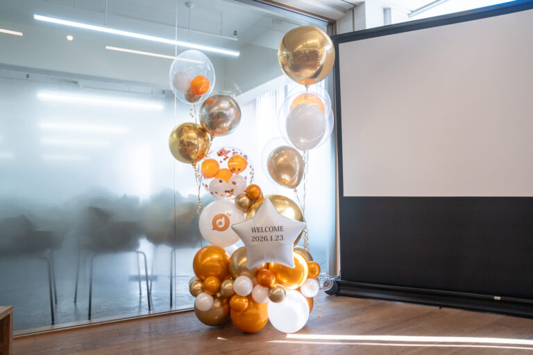 Balloon Decoration for Launch Event at TOCビル Office Lobby