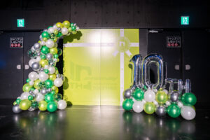 Zepp Nambaでの10周年記念バルーン装飾お祝い
