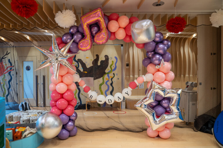 5th Birthday Surprise Decorations at nalu cube