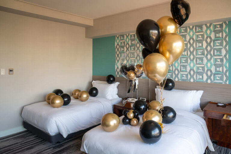 Birthday surprise decorations at ザ・プリンスパークタワー東京, luxury black and gold balloon decorations
