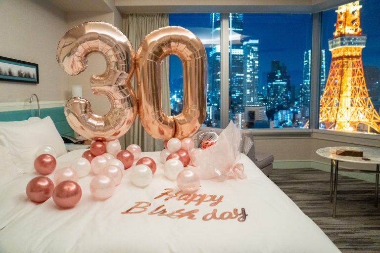 The Prince Park Tower Tokyo에서의 30세 생일 서프라이즈 풍선 장식