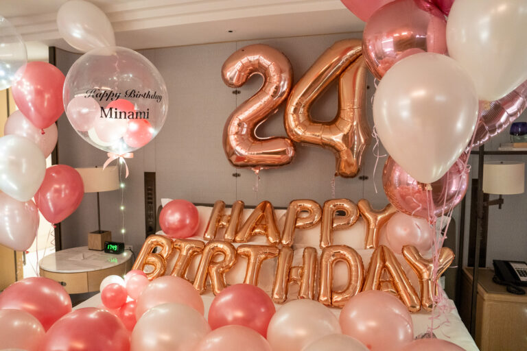 24th Birthday Surprise Balloon Decoration at ヨコハマ グランド インターコンチネンタル ホテル