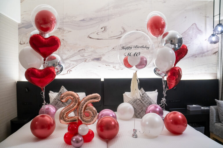 26th birthday surprise decoration at 三井ガーデンホテル豊洲プレミア
