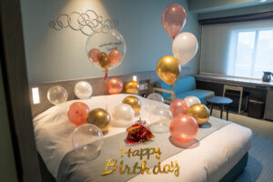ラビスタ東京ベイでの29歳誕生日サプライズバルーン装飾