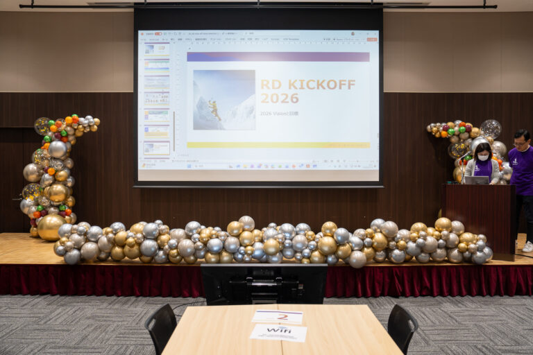 Balloon decoration for the kick-off meeting at 浜松町コンベンションホール