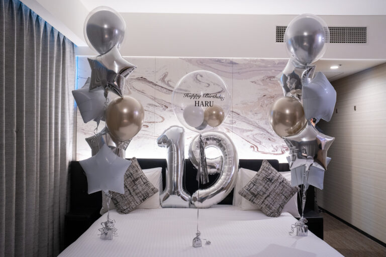 19th Birthday Surprise Balloon Decoration at 三井ガーデンホテル豊洲プレミア