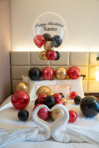 三井ガーデンホテル大阪プレミアでの誕生日サプライズバルーン装飾