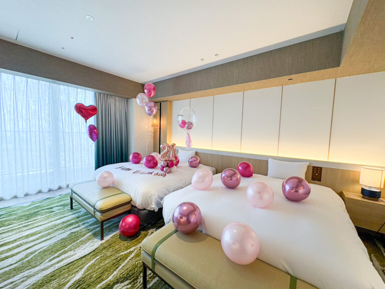 21st birthday surprise balloon decoration at 別府温泉杉乃井ホテル