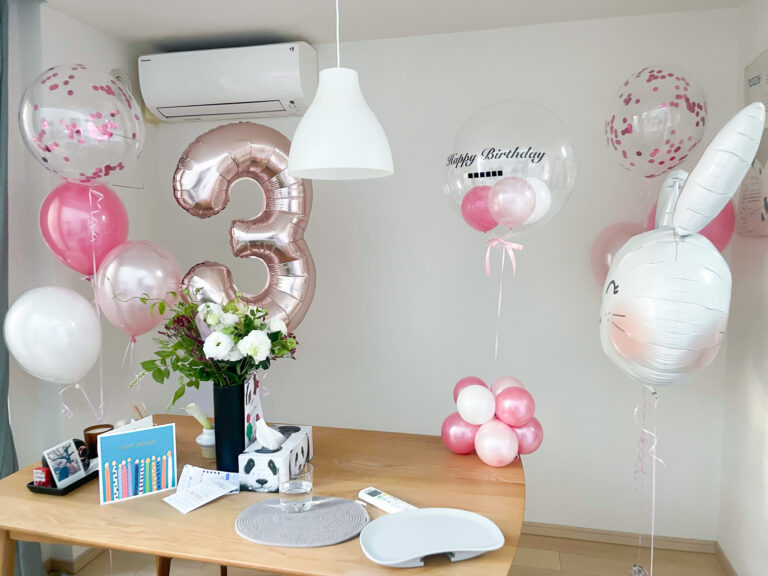3歳の誕生日をピンク&ローズゴールドのバルーンでお祝い飾り付け