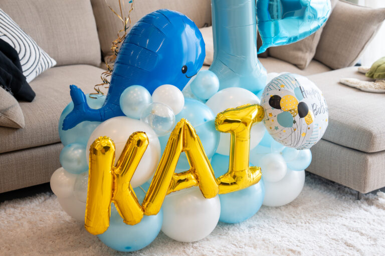 1歳の誕生日をクジラバルーンで彩る飾り付け