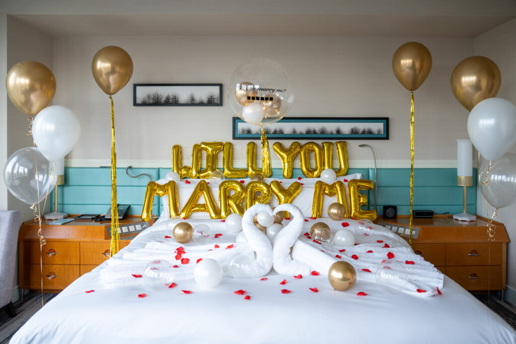 Surprise proposal decorations at ザ・プリンスパークタワー東京