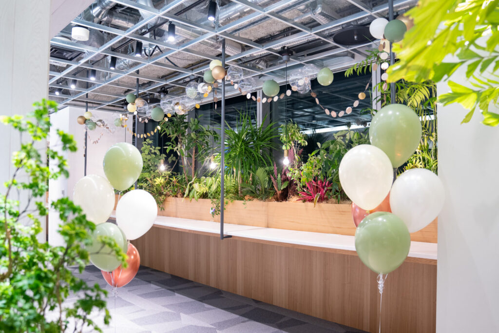 企業の入社式バルーン装飾