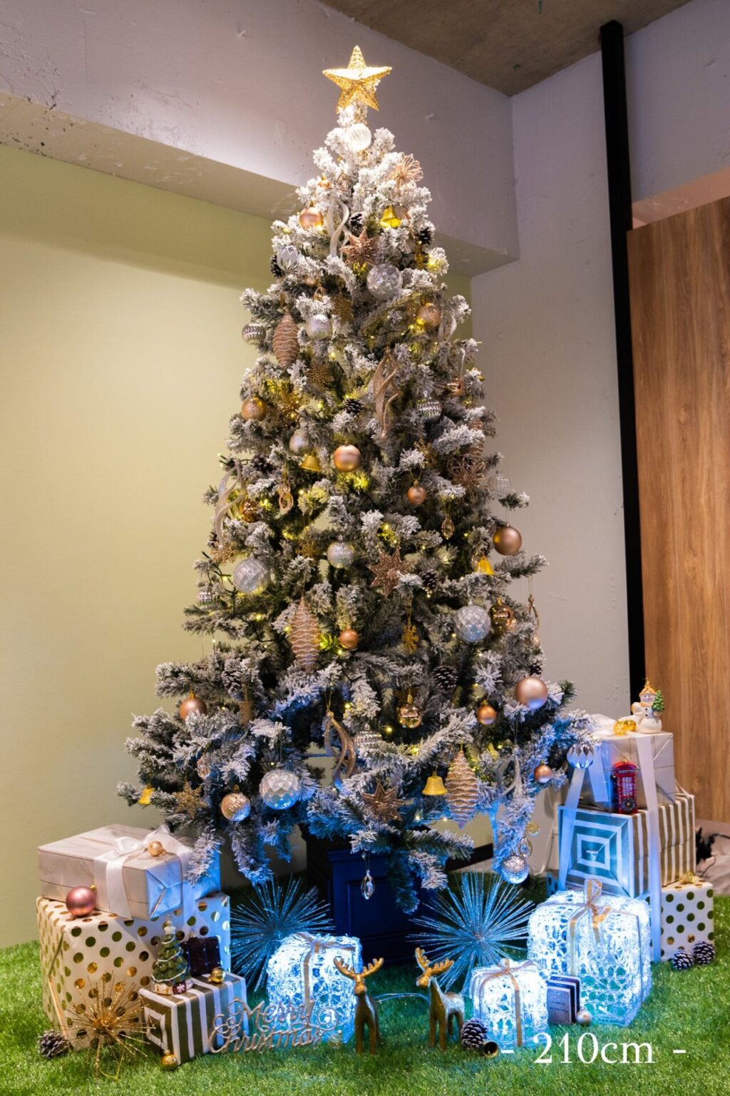 オフィスのクリスマス装飾