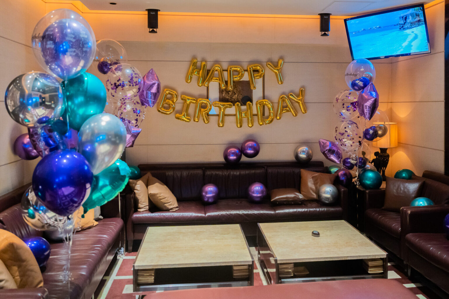 飲食店でお誕生日サプライズ装飾