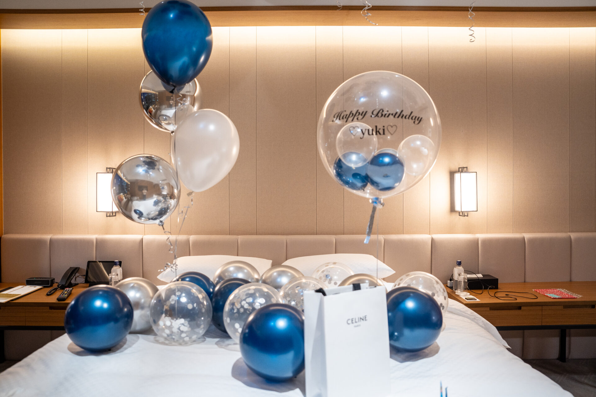 ホテルでお誕生日サプライズ装飾