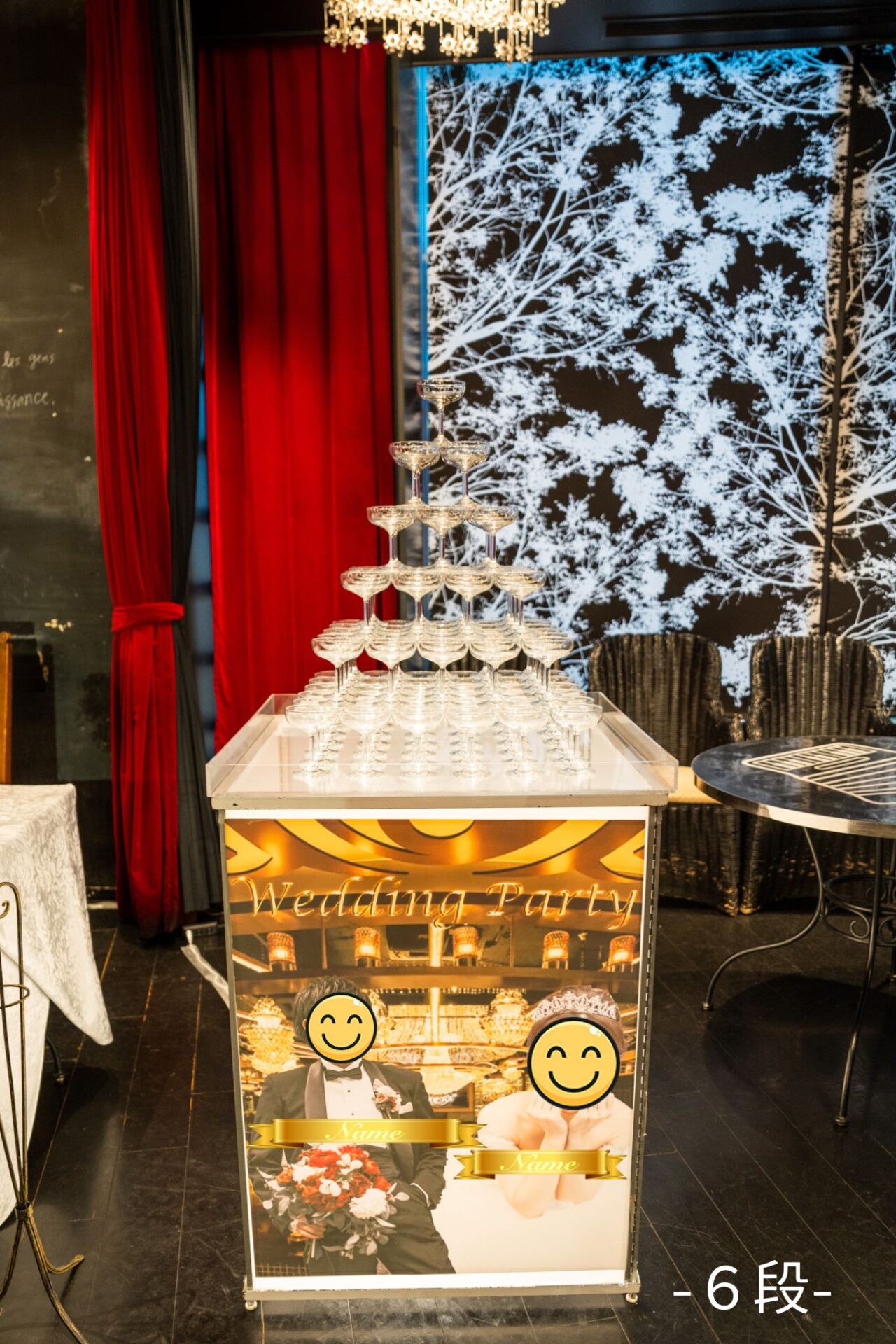 ウェディング2次会で4角6段のシャンパンタワー装飾