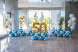 企業の周年お祝いフォトスポットバルーン