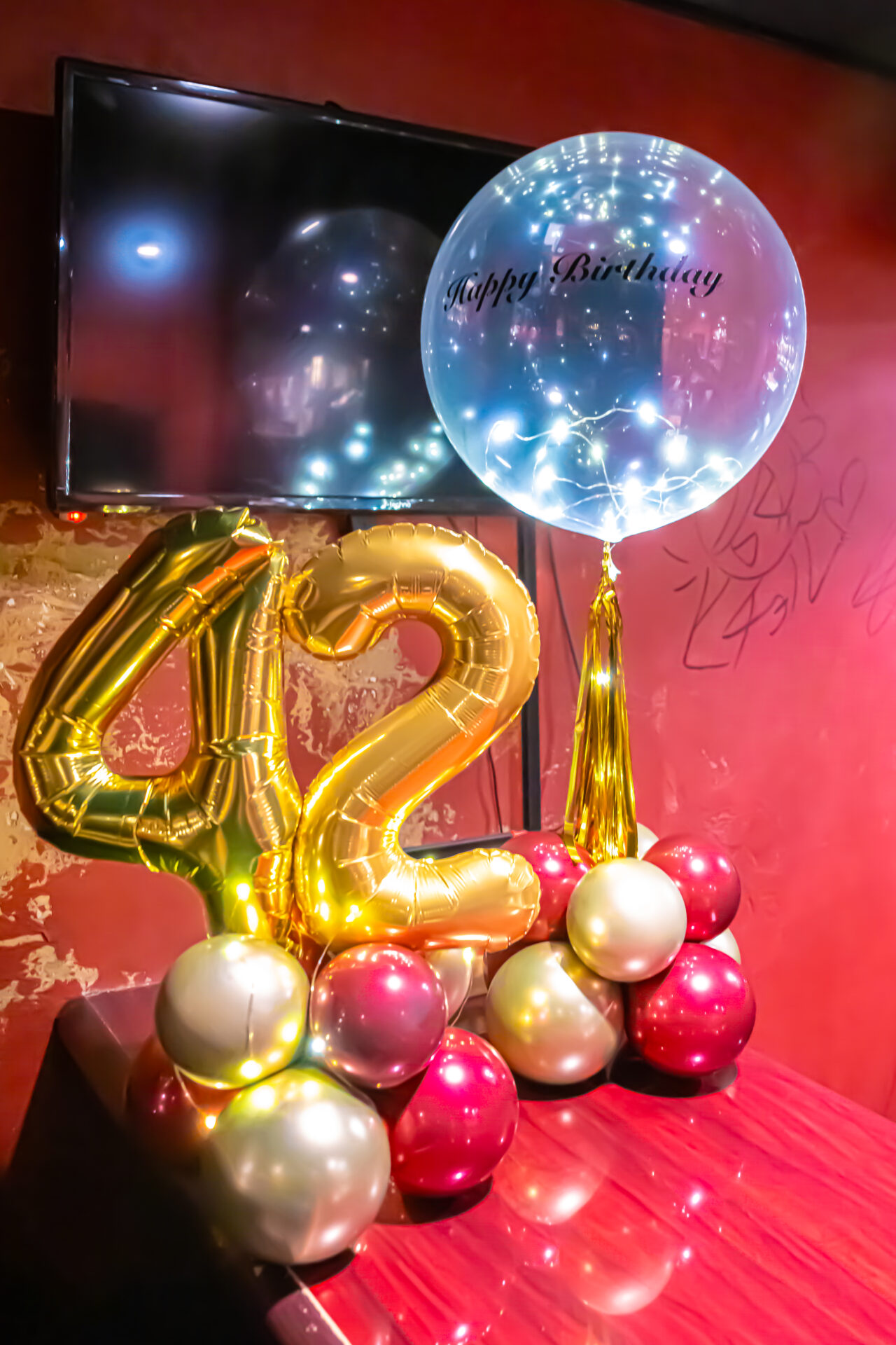 飲食店の誕生日お祝いバルーン装飾