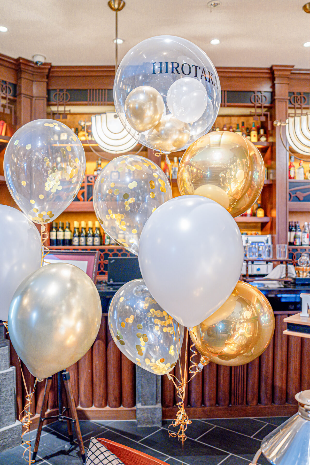 ウェディングバルーン電報