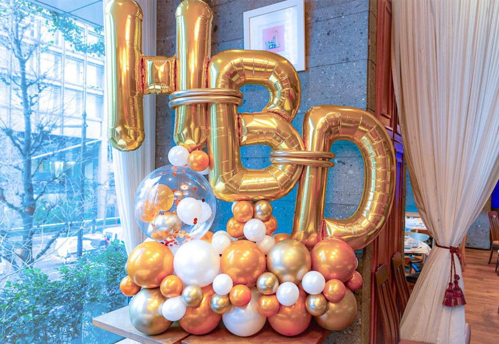 ビッグHBDオブジェ