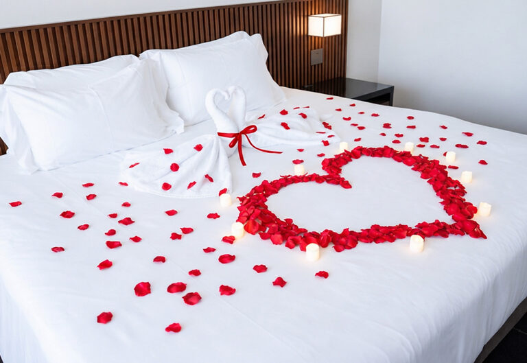 Towel Swan + Flower Decoration
