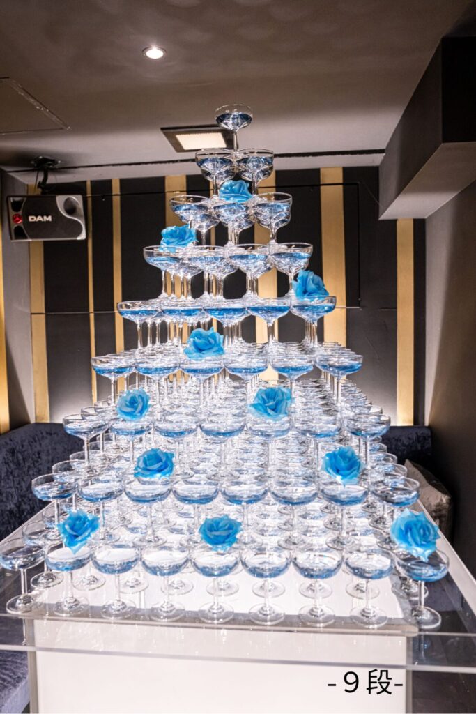 お誕生日シャンパンタワー装飾