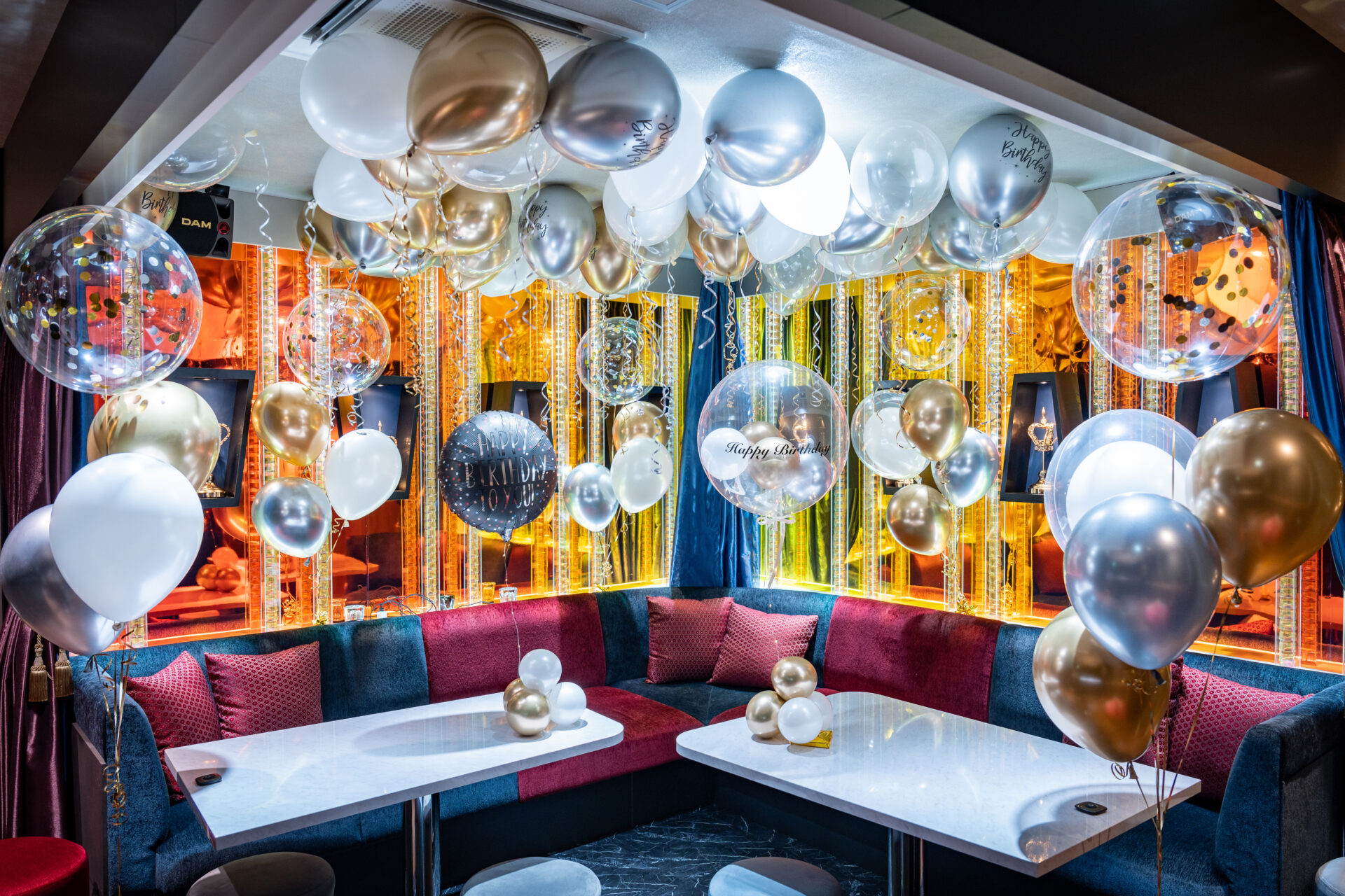 飲食店の誕生日パーティー