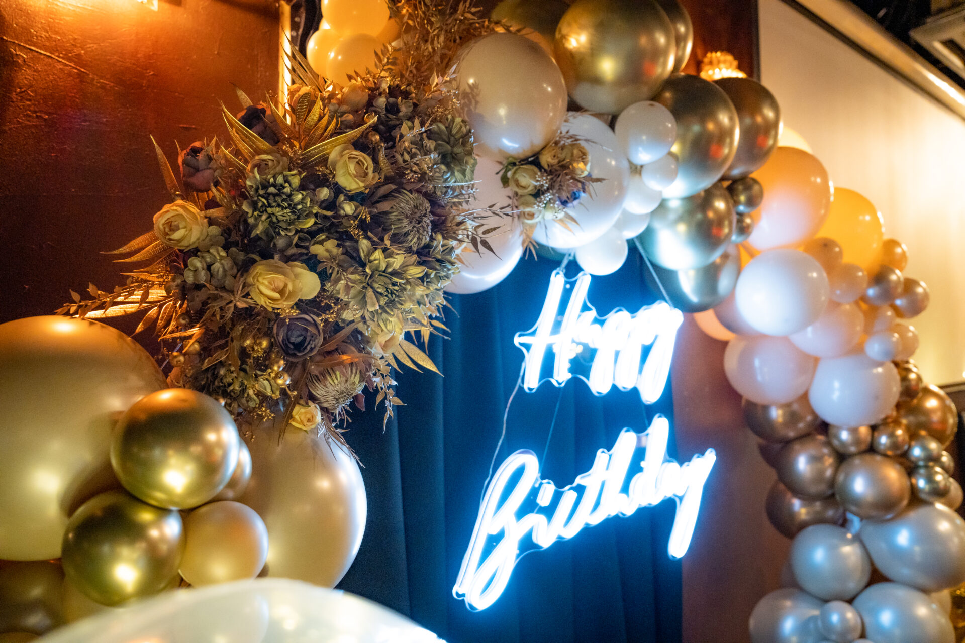 バースデーパーティーのフォトスポット装飾