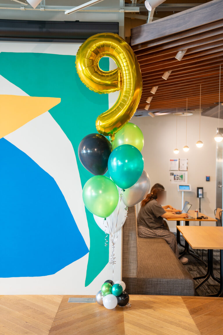 9th Anniversary Celebration Balloon Decoration at アークヒルズ仙石山森タワー