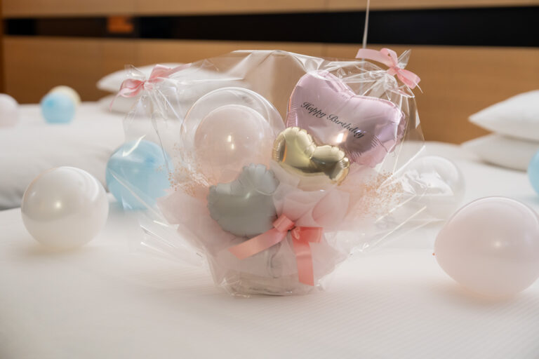 ヒルトン東京ベイ에서의 생일 서프라이즈 풍선 장식