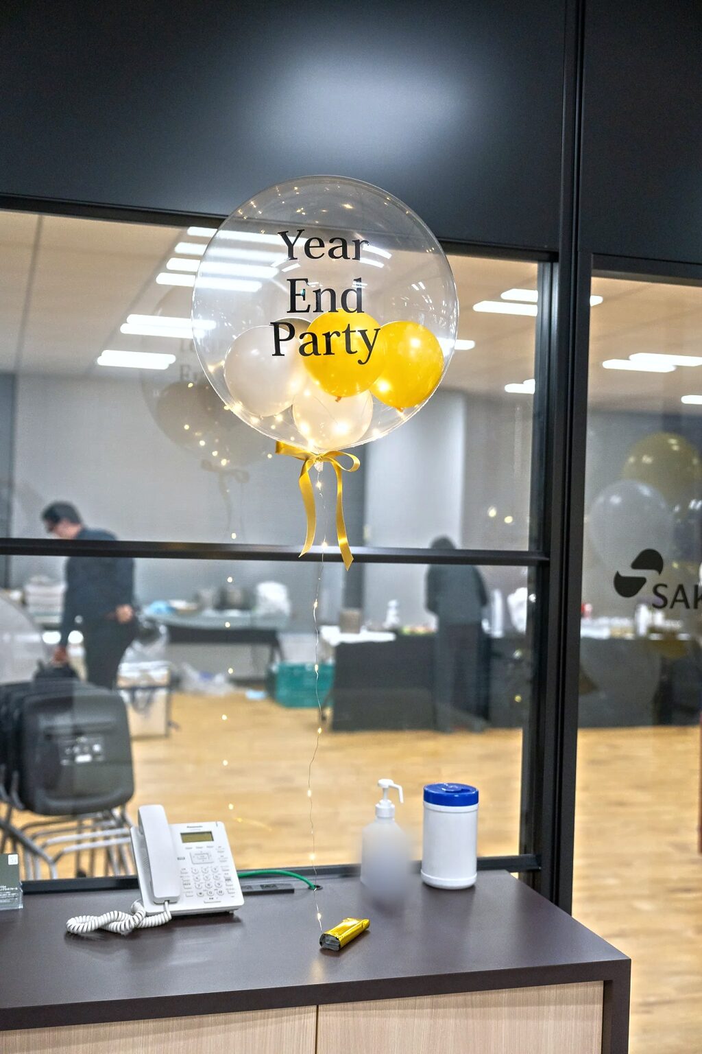 住友不動産西新宿ビルでのYear End Party 2025 忘年会バルーン飾り付け