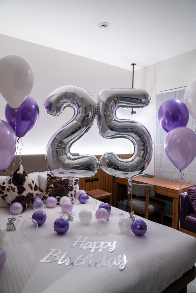 三井ガーデンホテル豊洲プレミアでの25歳誕生日サプライズ飾り付け